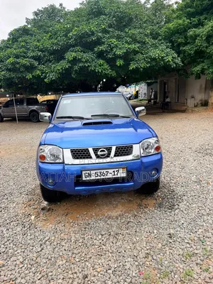 Nissan Hardbody 2015 Blue