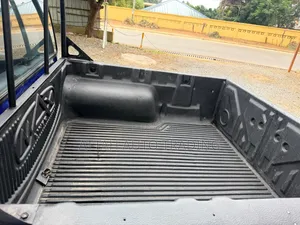 Nissan Hardbody 2015 Blue