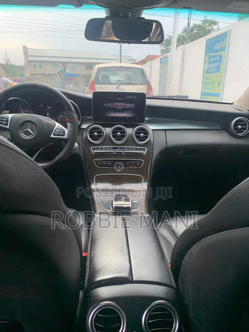 Mercedes-Benz C300 2015 Blue