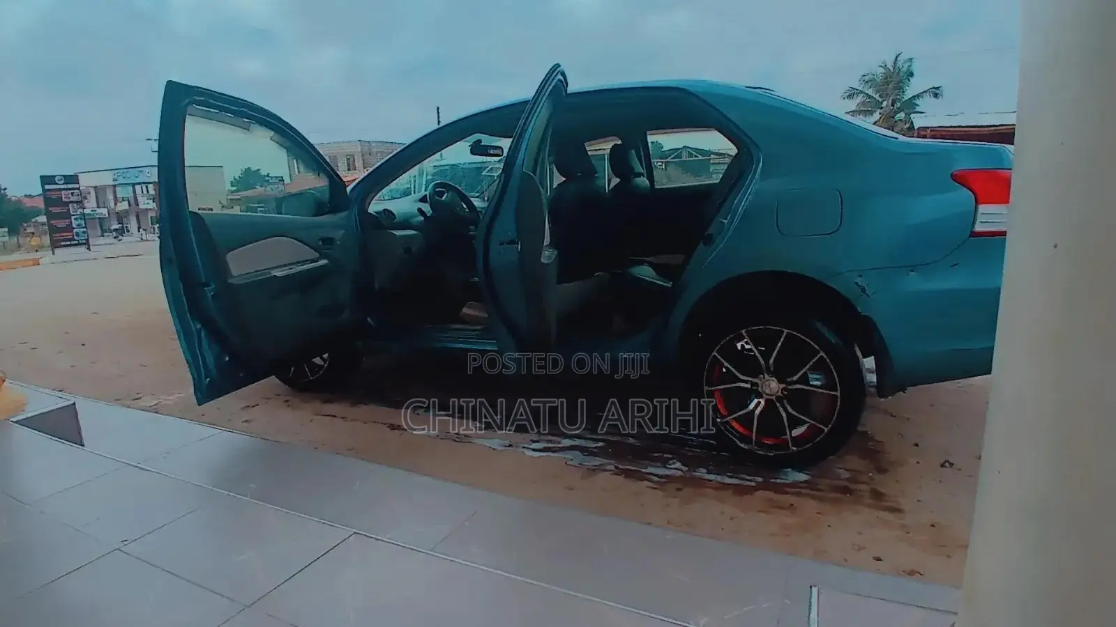 Toyota Belta 2012 Blue