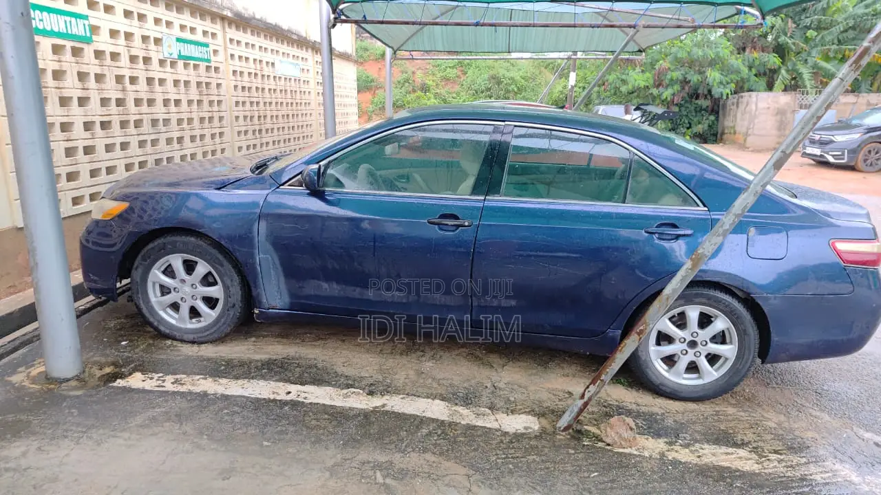 Toyota Camry 2009 Blue