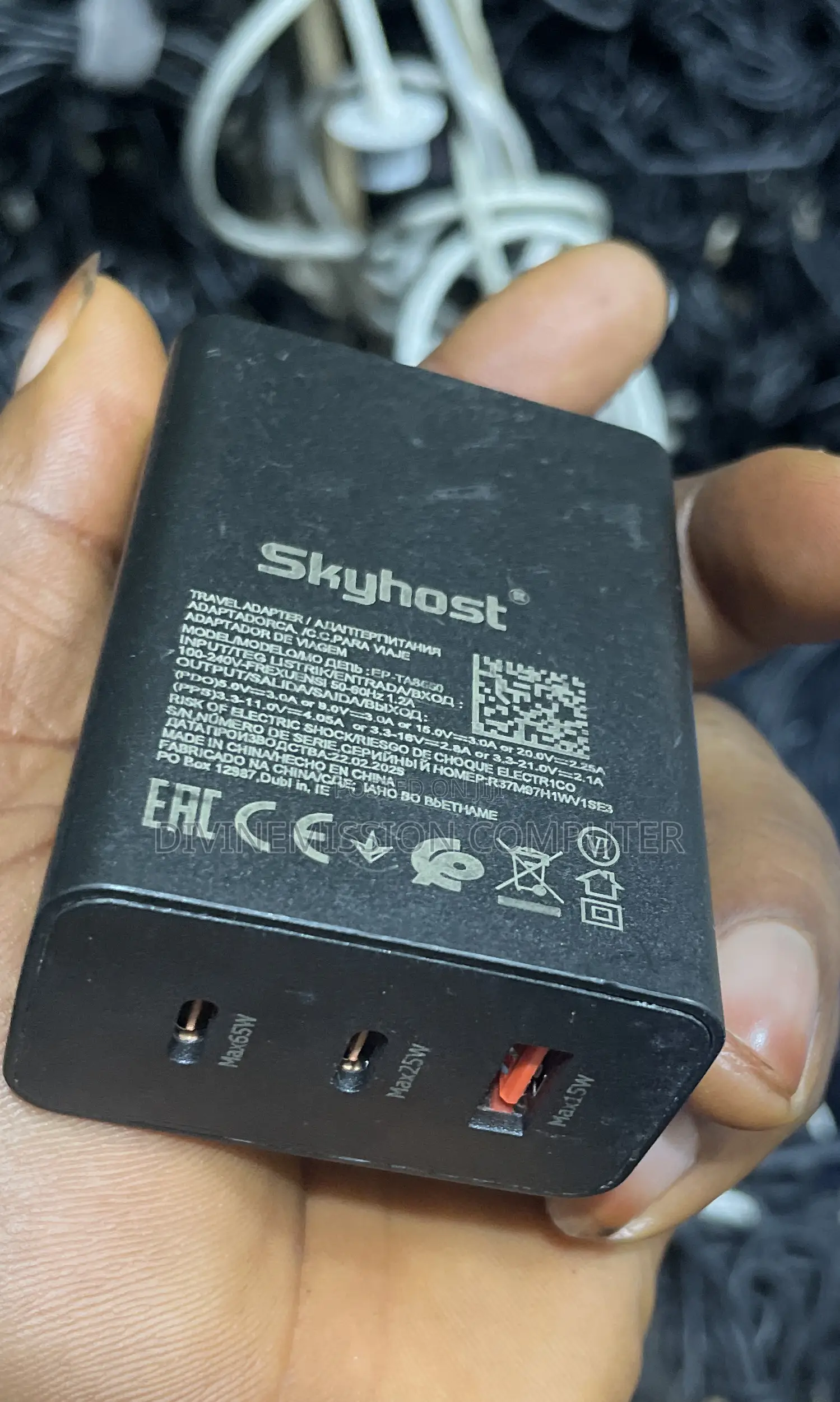 Skyhost Super Fast Charger for Type C Phones, 2 Type C Ports 65w, 25w