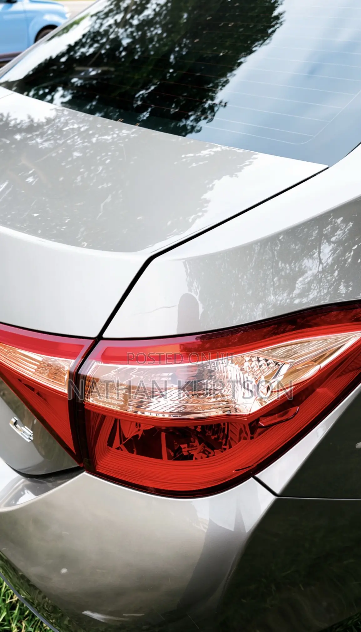 Toyota Corolla LE (1.8L 4cyl 2A) 2019 Brown