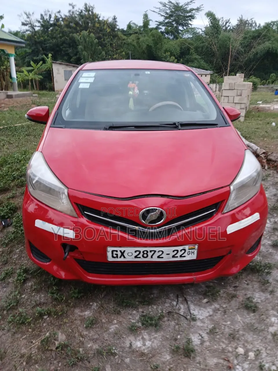 Toyota Vitz 2012 Red