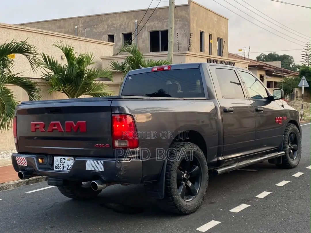 Dodge RAM 1500 5.7 Petrol AWD 2019 Black