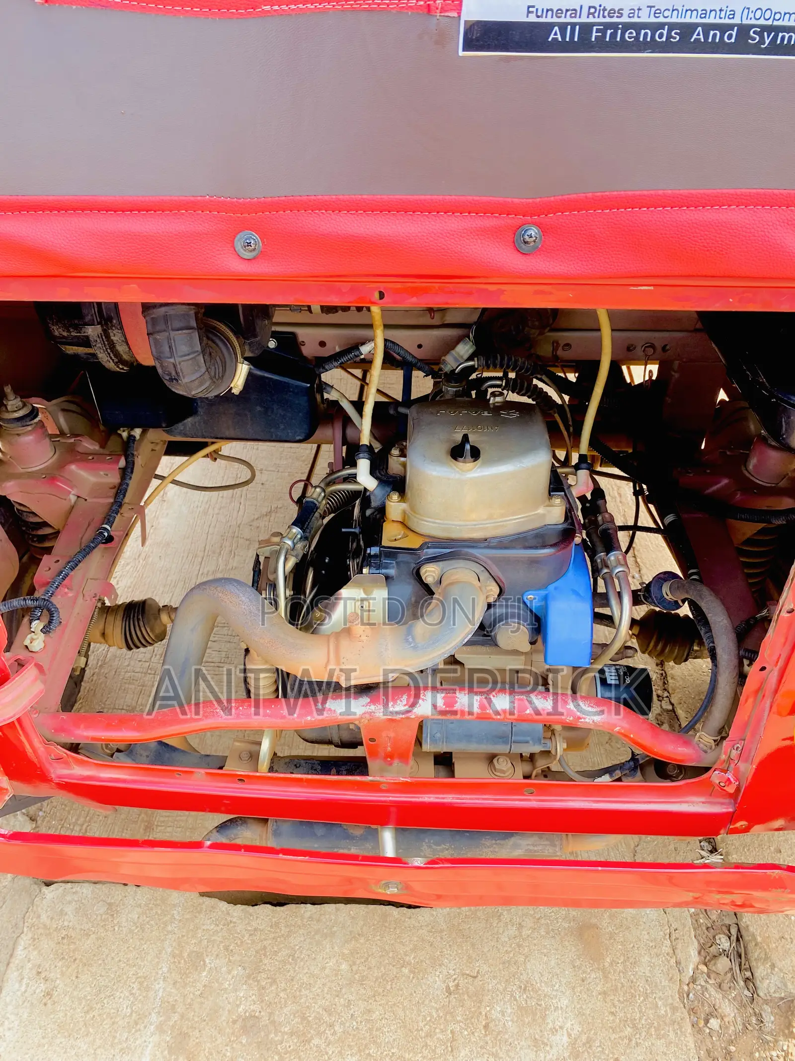 Bajaj RE 2025 Red
