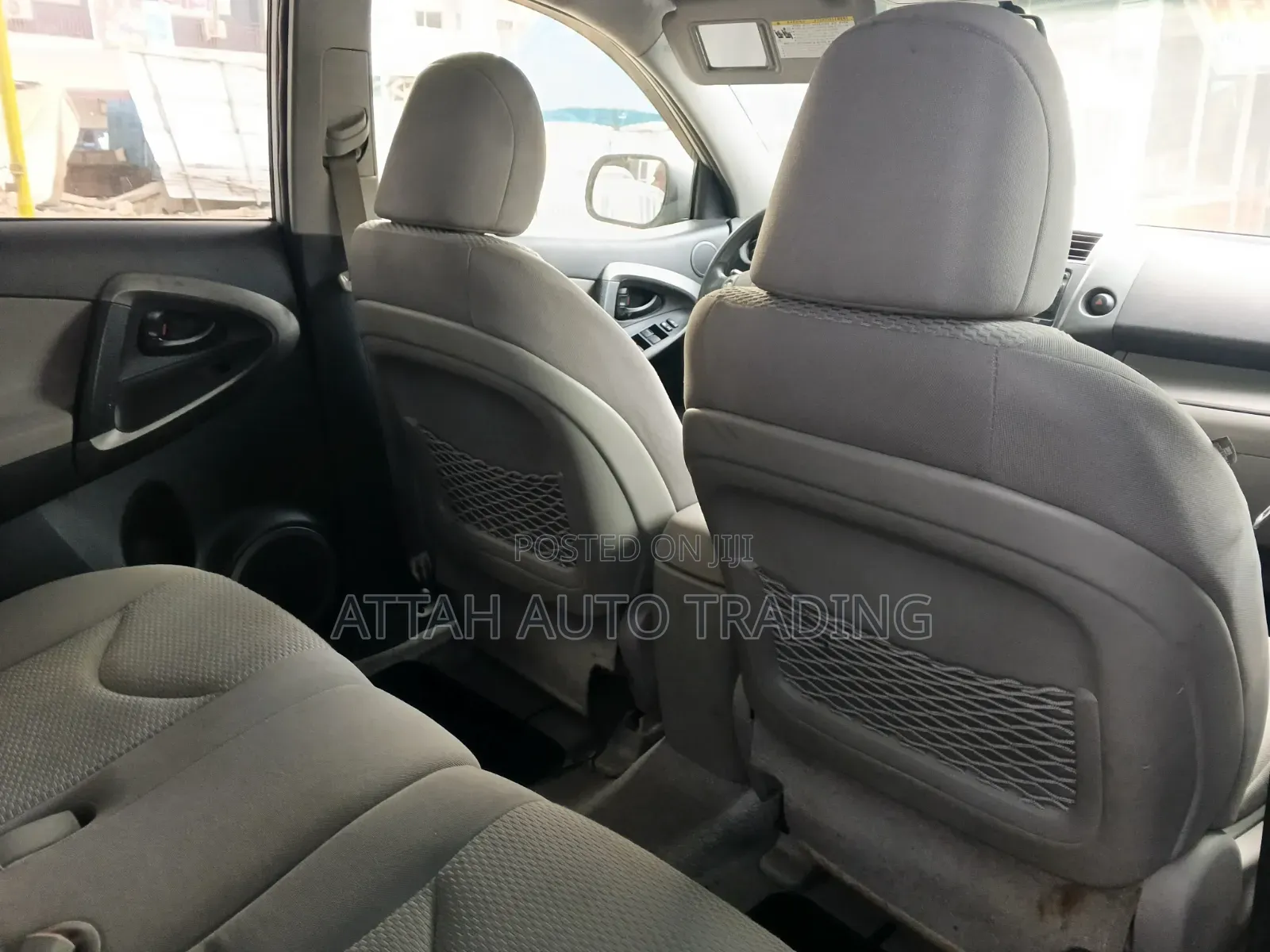 Toyota RAV4 2011 Silver
