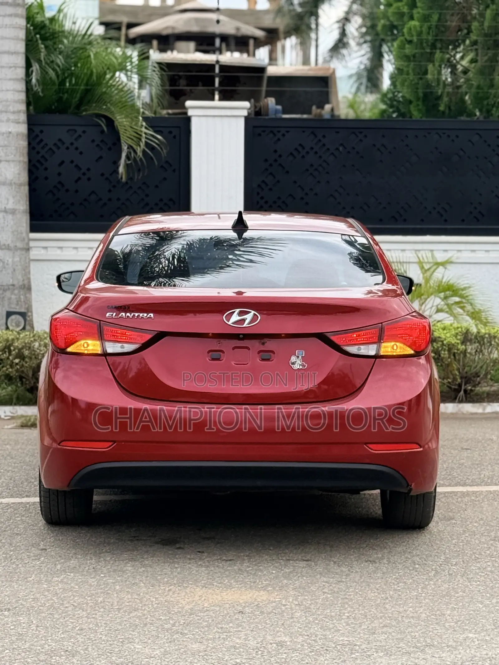 Hyundai Elantra 2015 Red