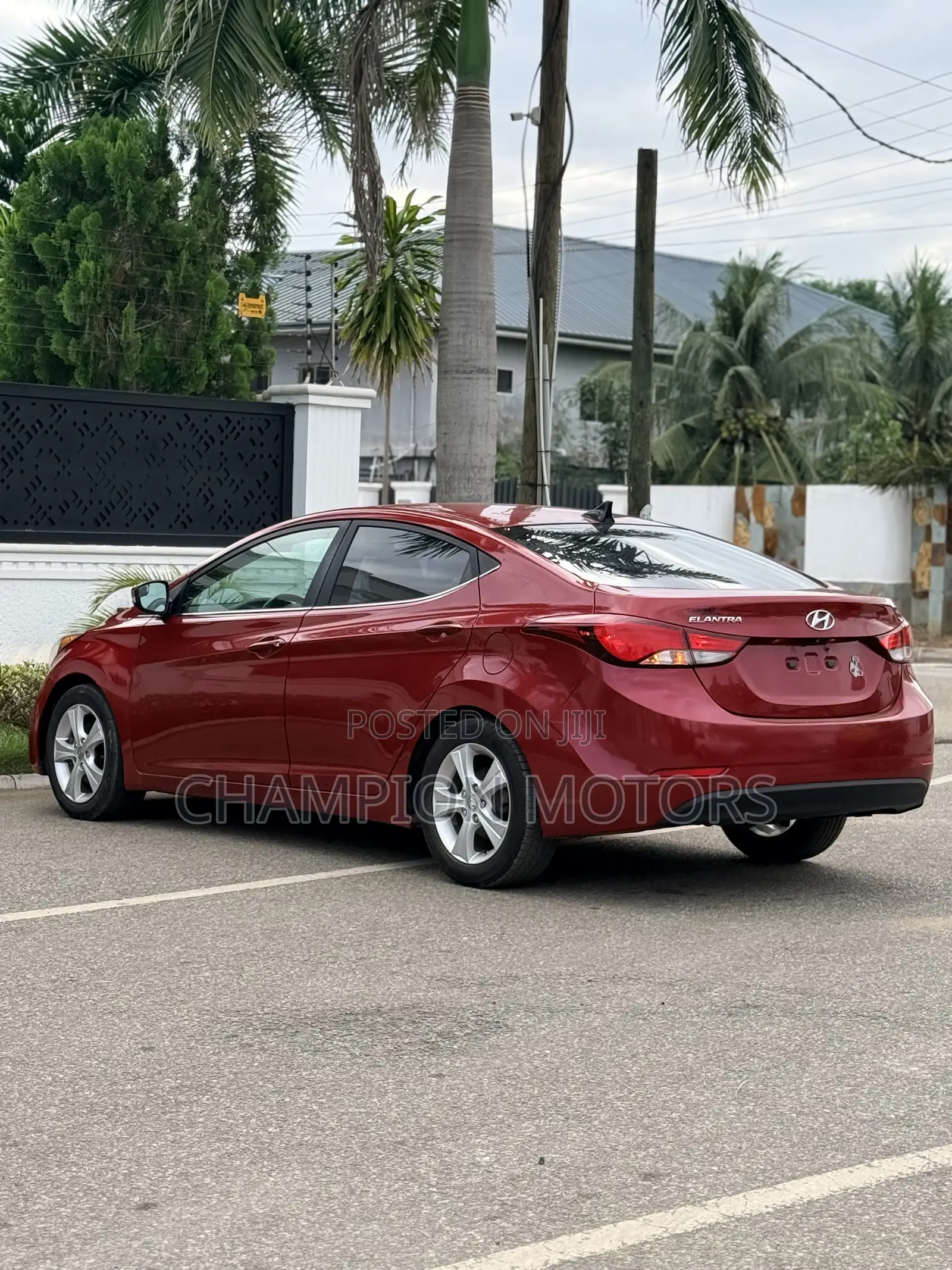 Hyundai Elantra 2015 Red