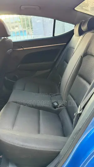 Hyundai Elantra SE 2018 Blue