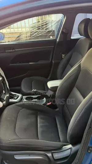 Hyundai Elantra SE 2018 Blue