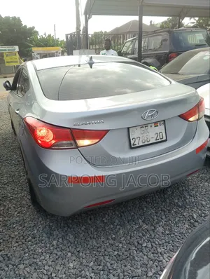 Hyundai Elantra 2013 Silver