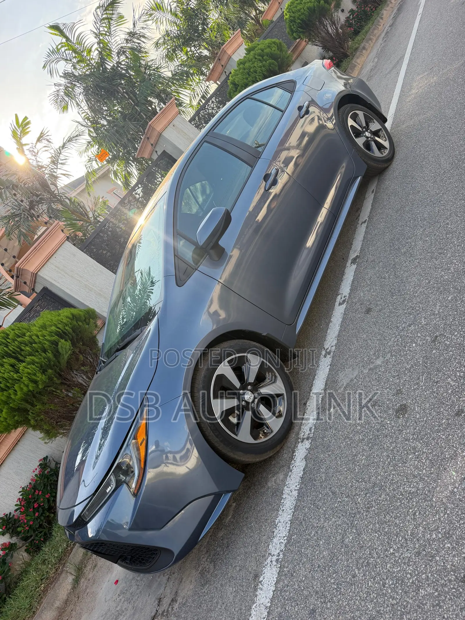 Toyota Corolla LE 2020 Gray