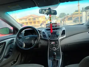 Hyundai Elantra 2015 Red