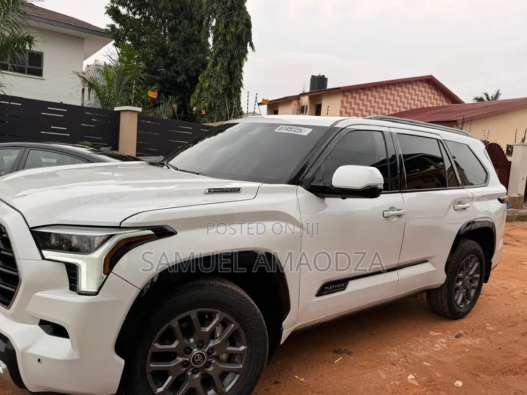 Toyota Sequoia Capstone 4WD 2024 White