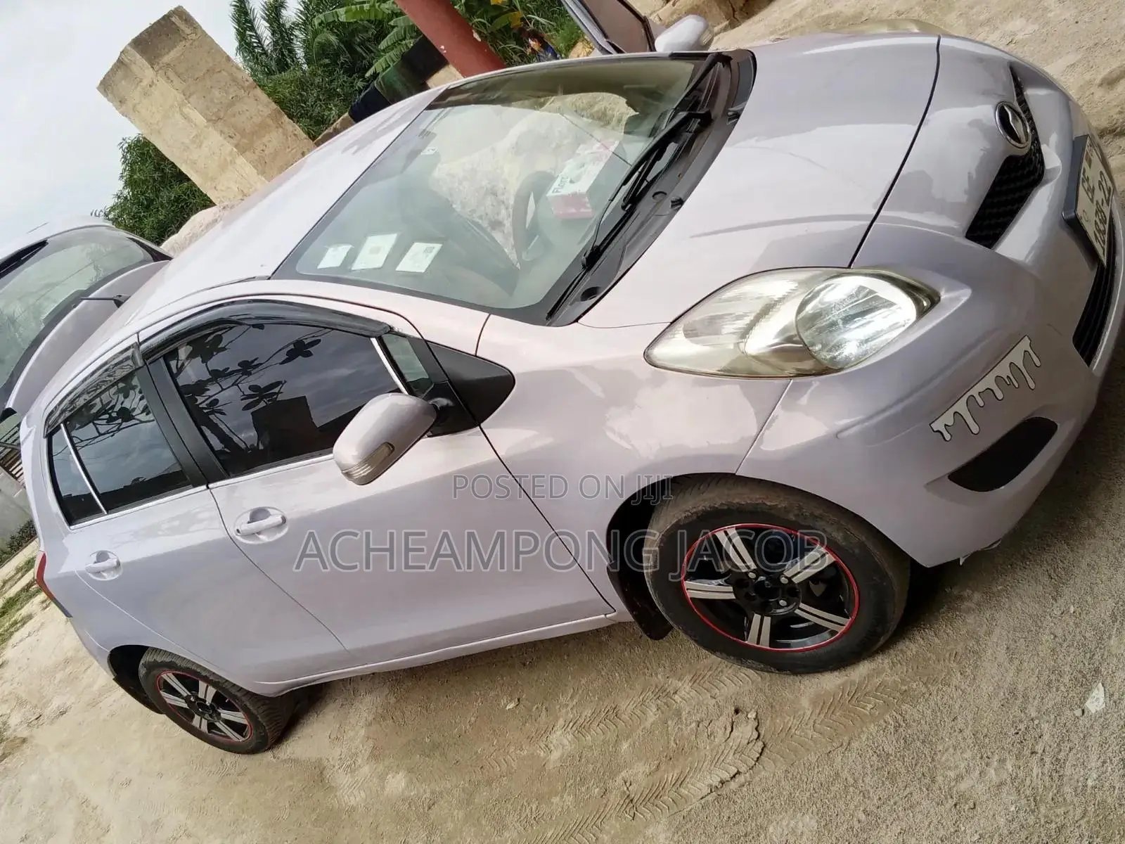 Toyota Vitz 1.3 AWD 3dr 2010 Silver