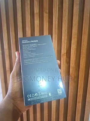 New Samsung Galaxy S20 128 GB Black