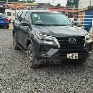 Toyota Fortuner 2.8 D AWD 2021 Black