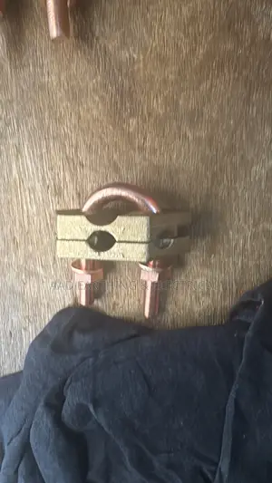Ubolt Earth Clip