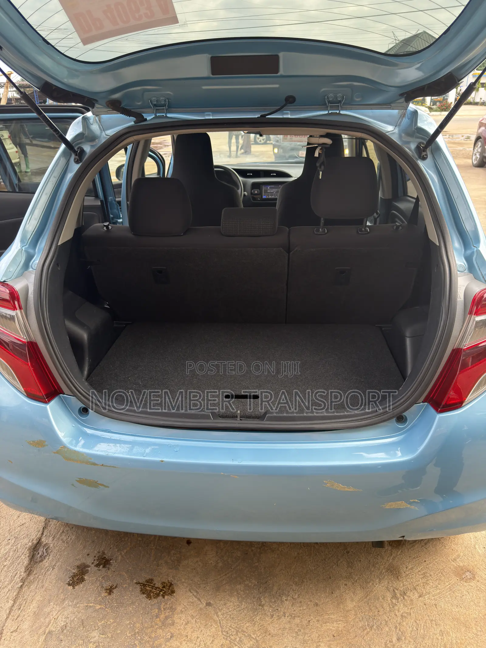 Toyota Vitz 1.3 AWD 5dr 2016 Blue