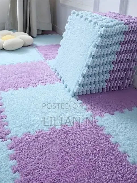 White Fluffy Puzzle Carpet (30*30)