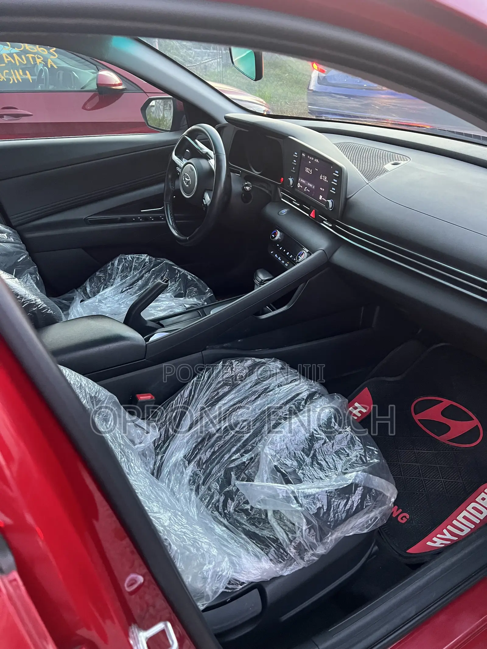 Hyundai Elantra SE 2021 Red