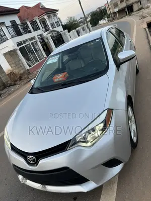 Toyota Corolla L 4dr Sedan (1.8L 4cyl 4A) 2015 Silver