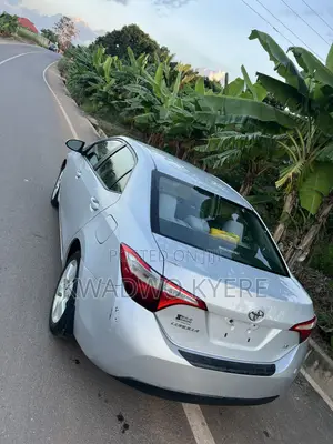 Toyota Corolla L 4dr Sedan (1.8L 4cyl 4A) 2015 Silver
