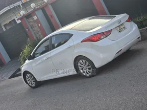 Hyundai Elantra 2013 White