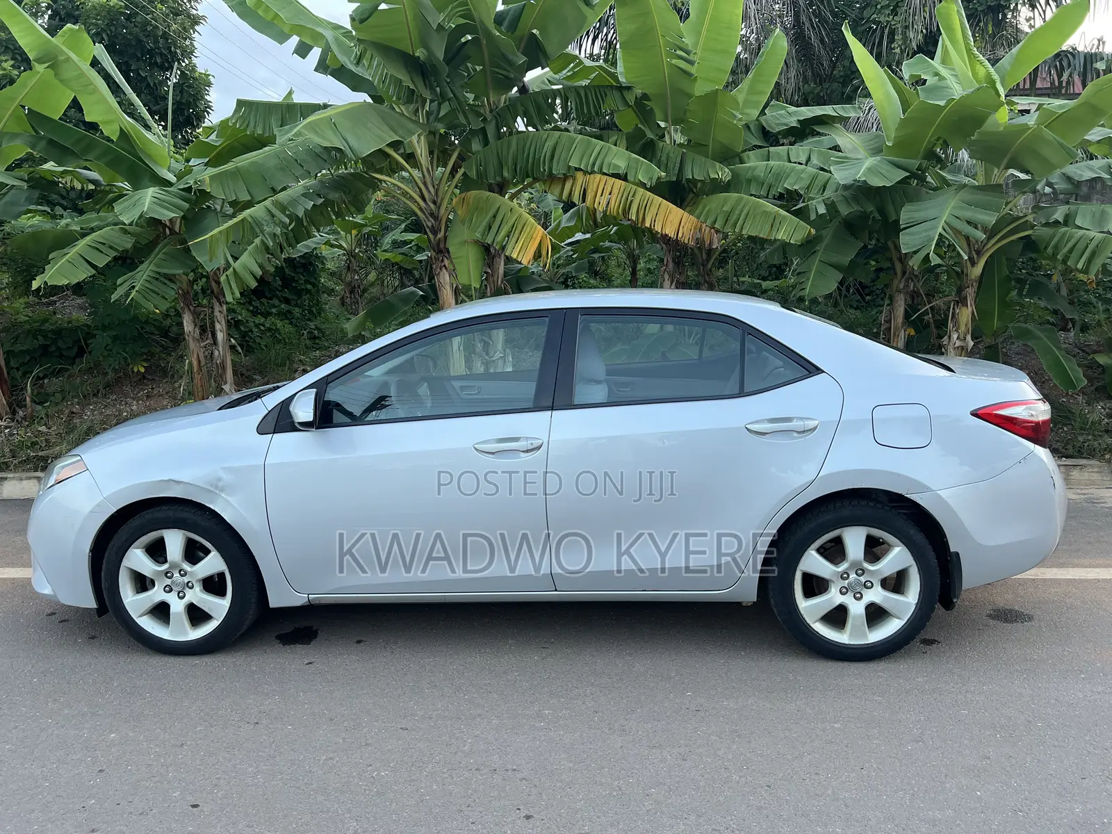 Toyota Corolla L 4dr Sedan (1.8L 4cyl 4A) 2015 Silver