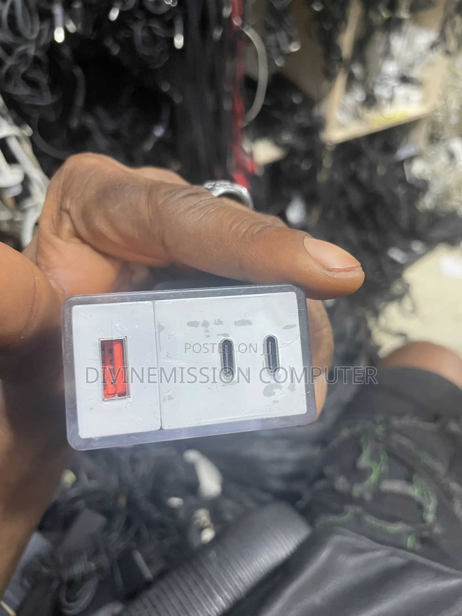 LOKO GE Phone Charger 2 Type C 1 USB 65w Uk Used
