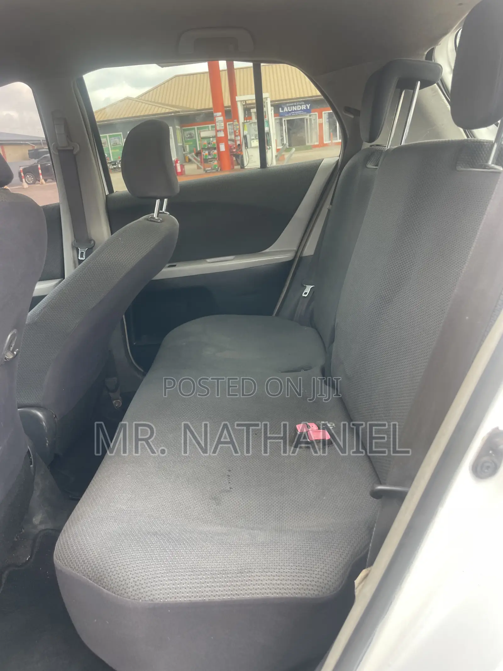 Toyota Vitz 2009 White