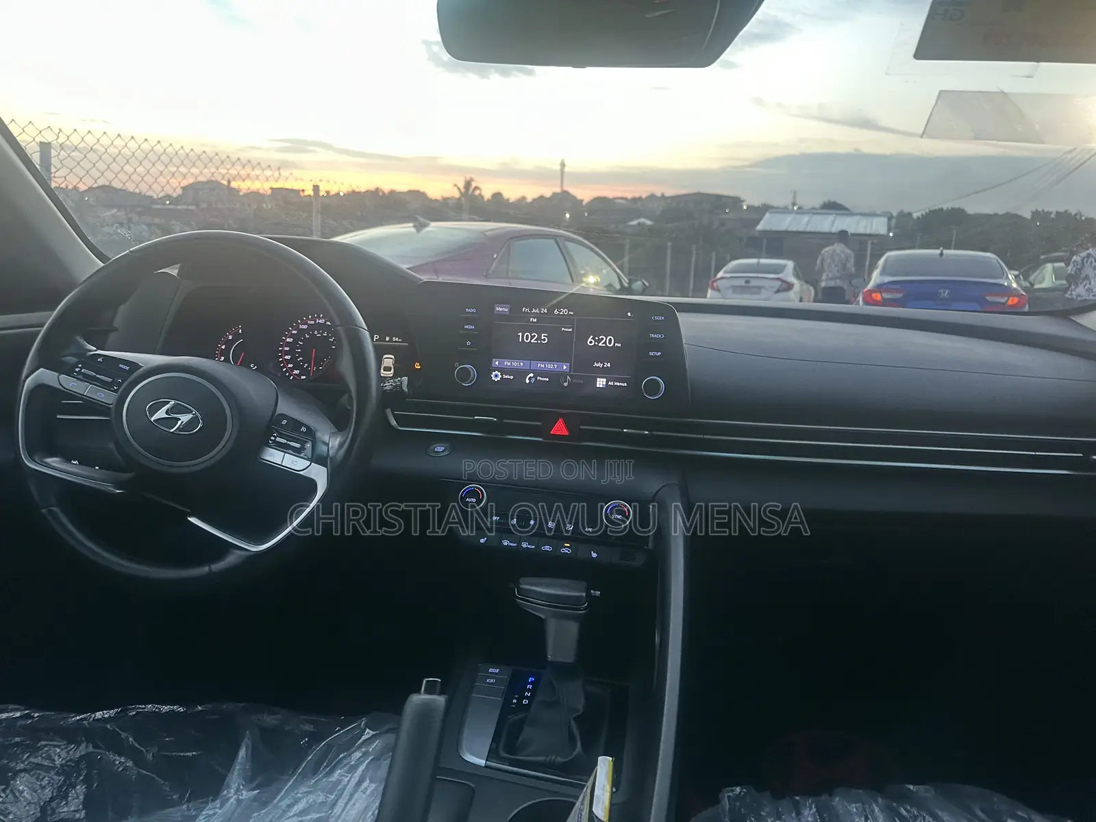 Hyundai Elantra SE 2021 Red