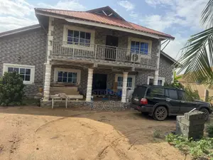 5bdrm House in Ablekuma for sale