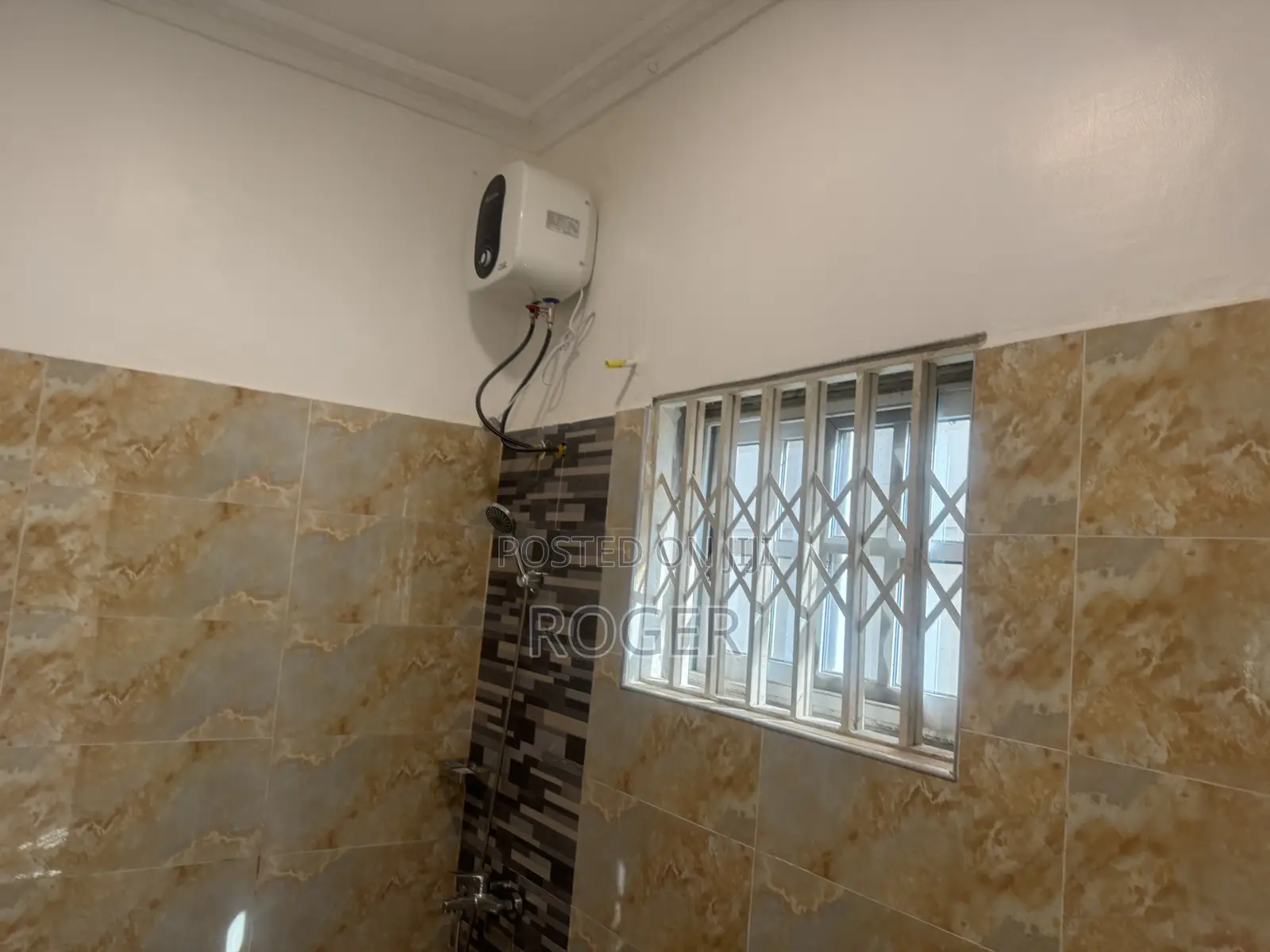 5bdrm House in Ablekuma for sale