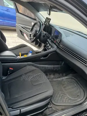 Hyundai Elantra Limited 2021 Black