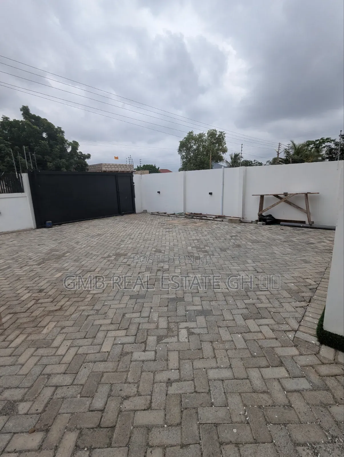 5bdrm House in East Legon Hills, Nmai-Dzorn for sale