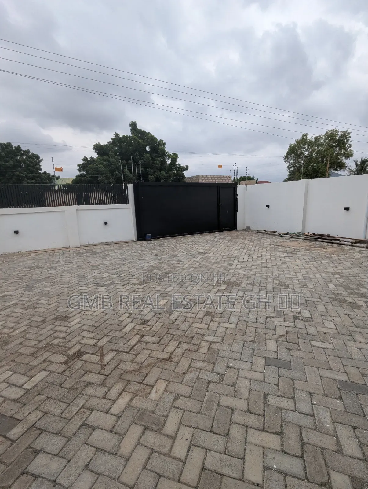 5bdrm House in East Legon Hills, Nmai-Dzorn for sale