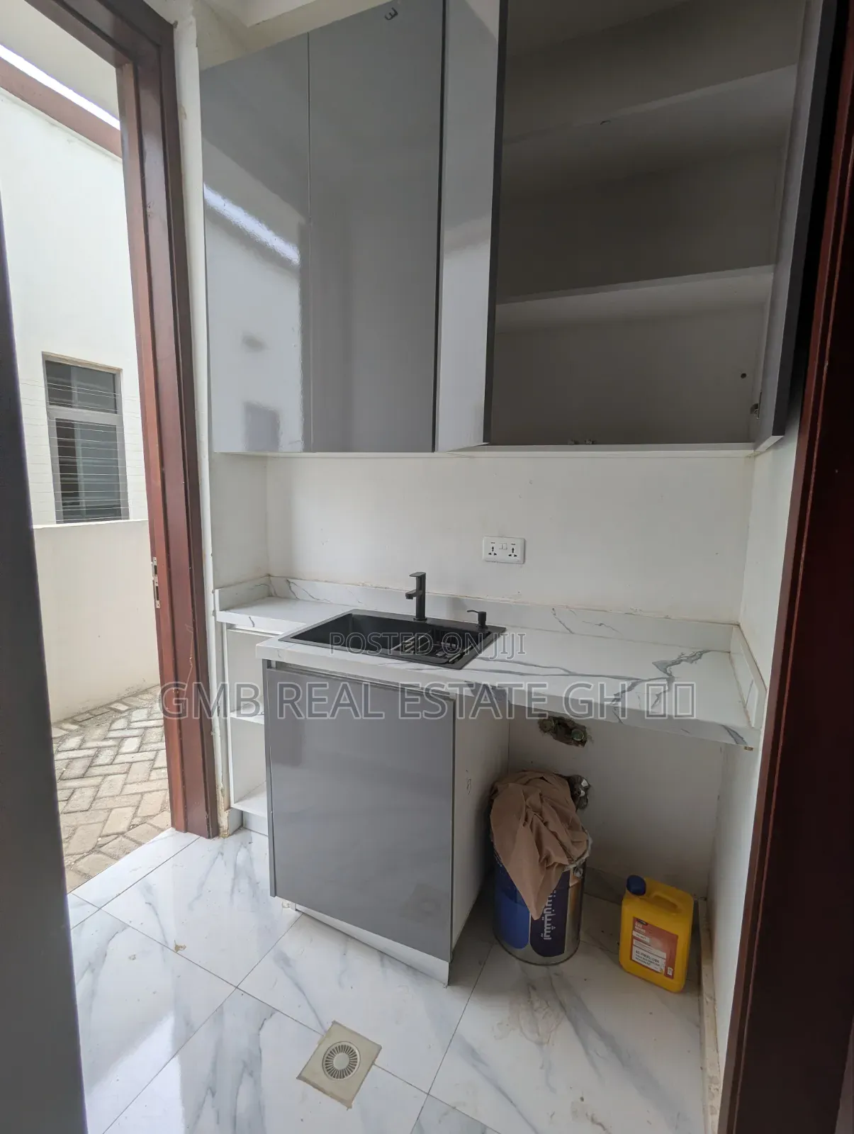 5bdrm House in East Legon Hills, Nmai-Dzorn for sale