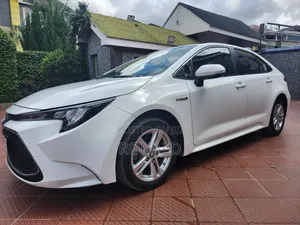 Toyota Corolla 2021 Off white