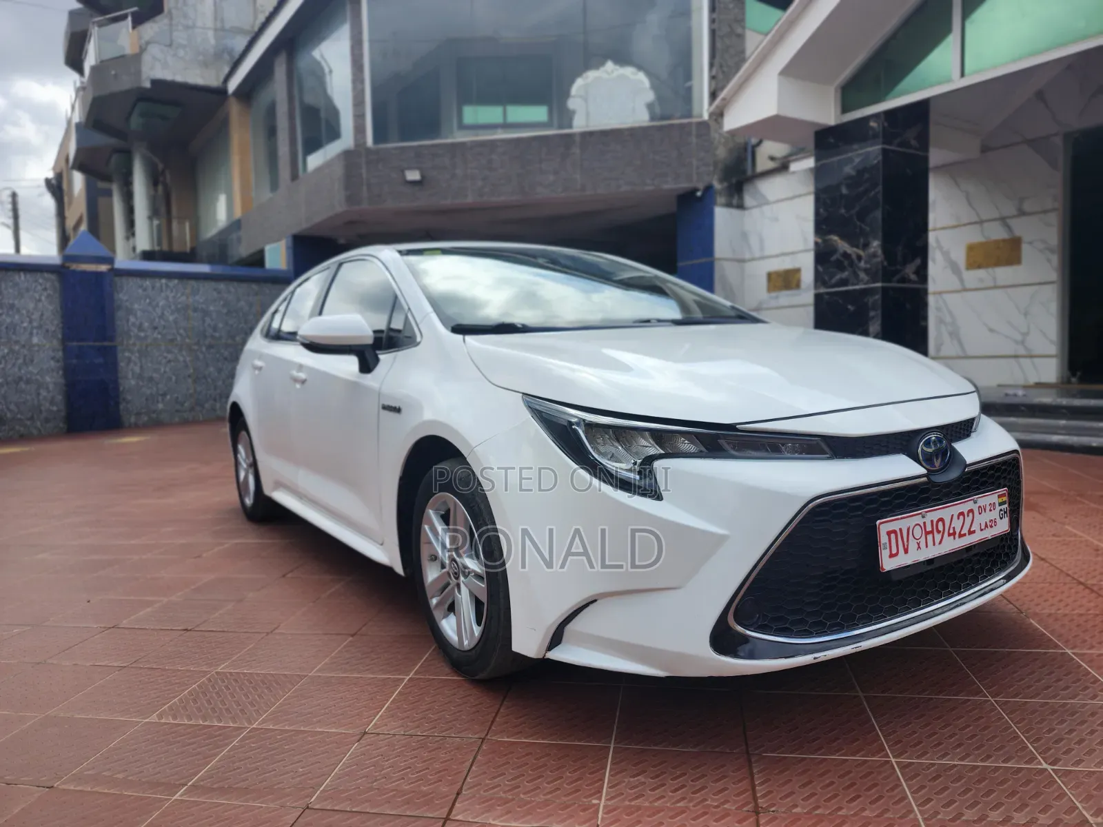 Toyota Corolla 2021 Off white