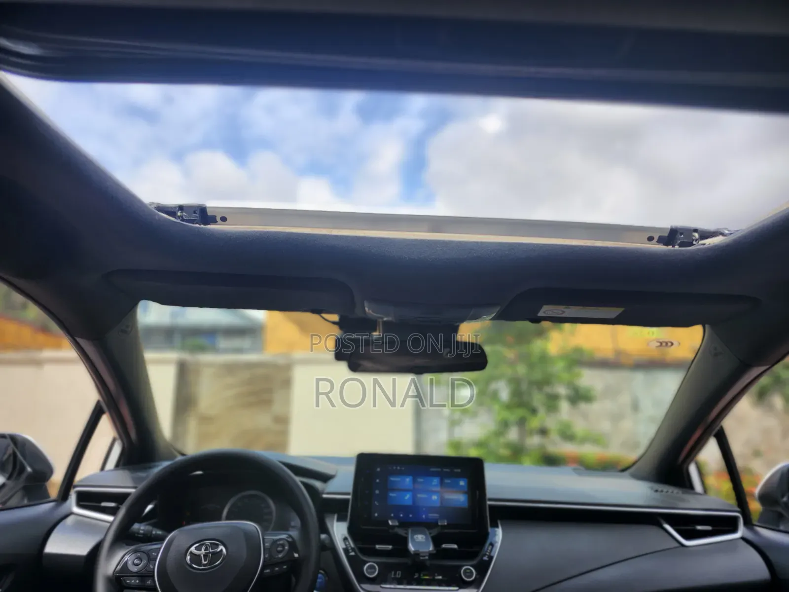 Toyota Corolla 2021 Off white