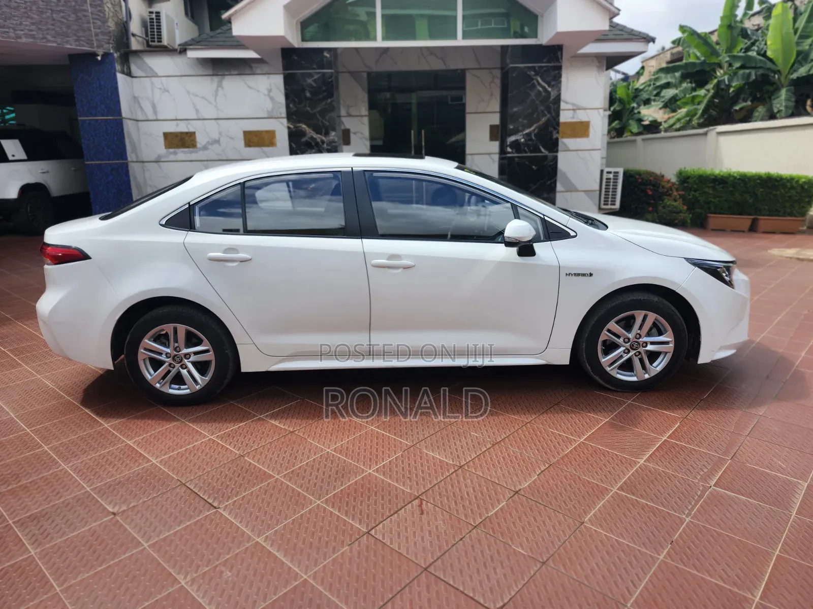 Toyota Corolla 2021 Off white