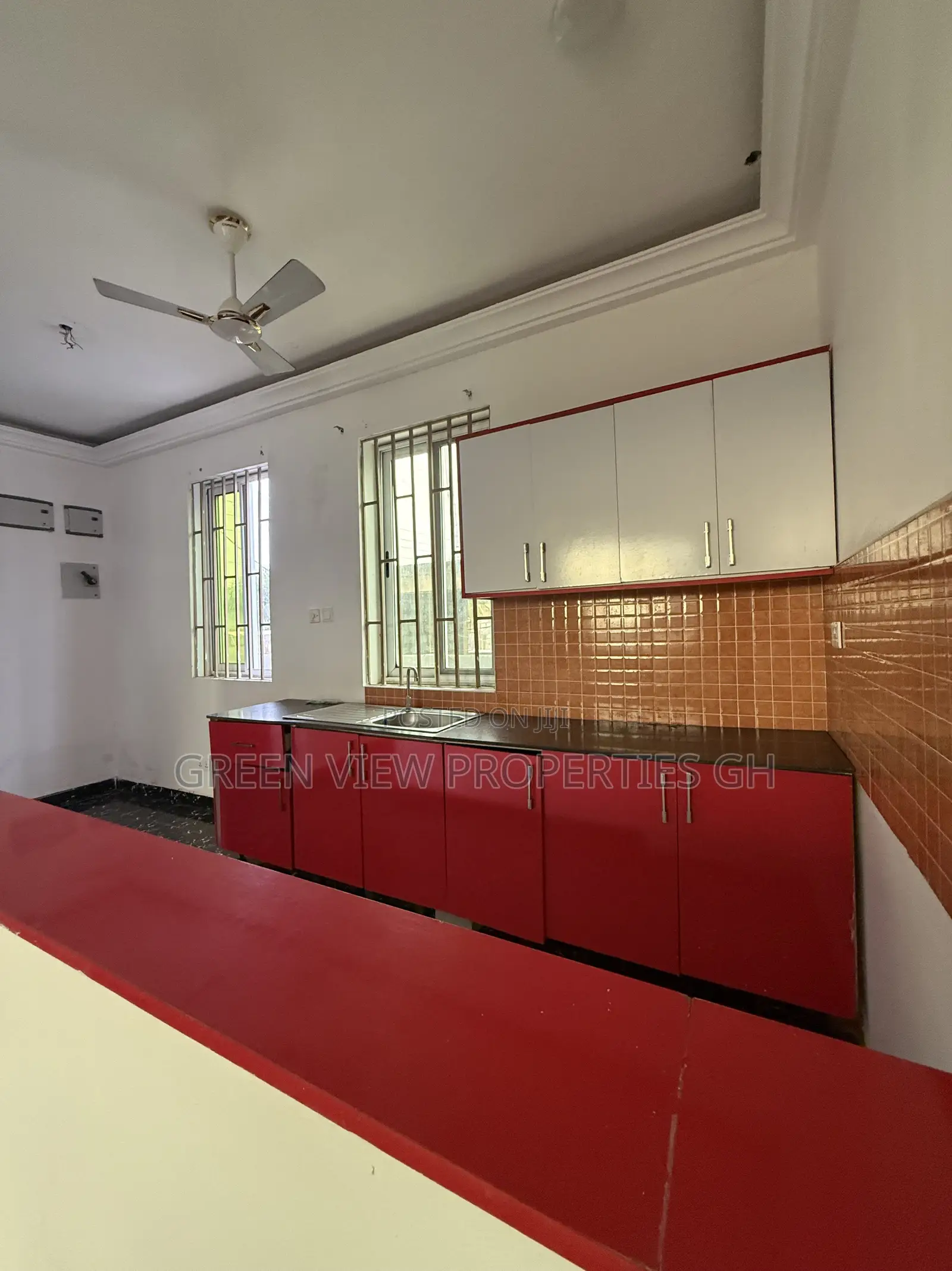1bdrm Room & Parlour in West Hills Mall Area for rent