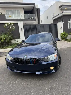 BMW 320i Sedan RWD 2015 Blue