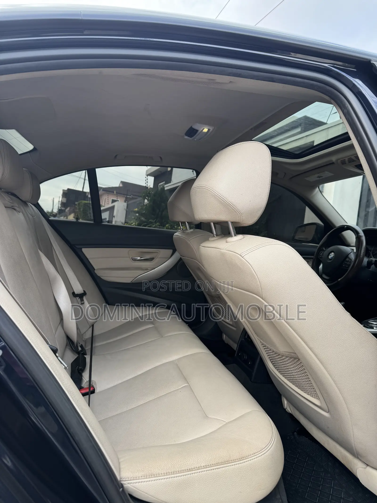 BMW 320i Sedan RWD 2015 Blue