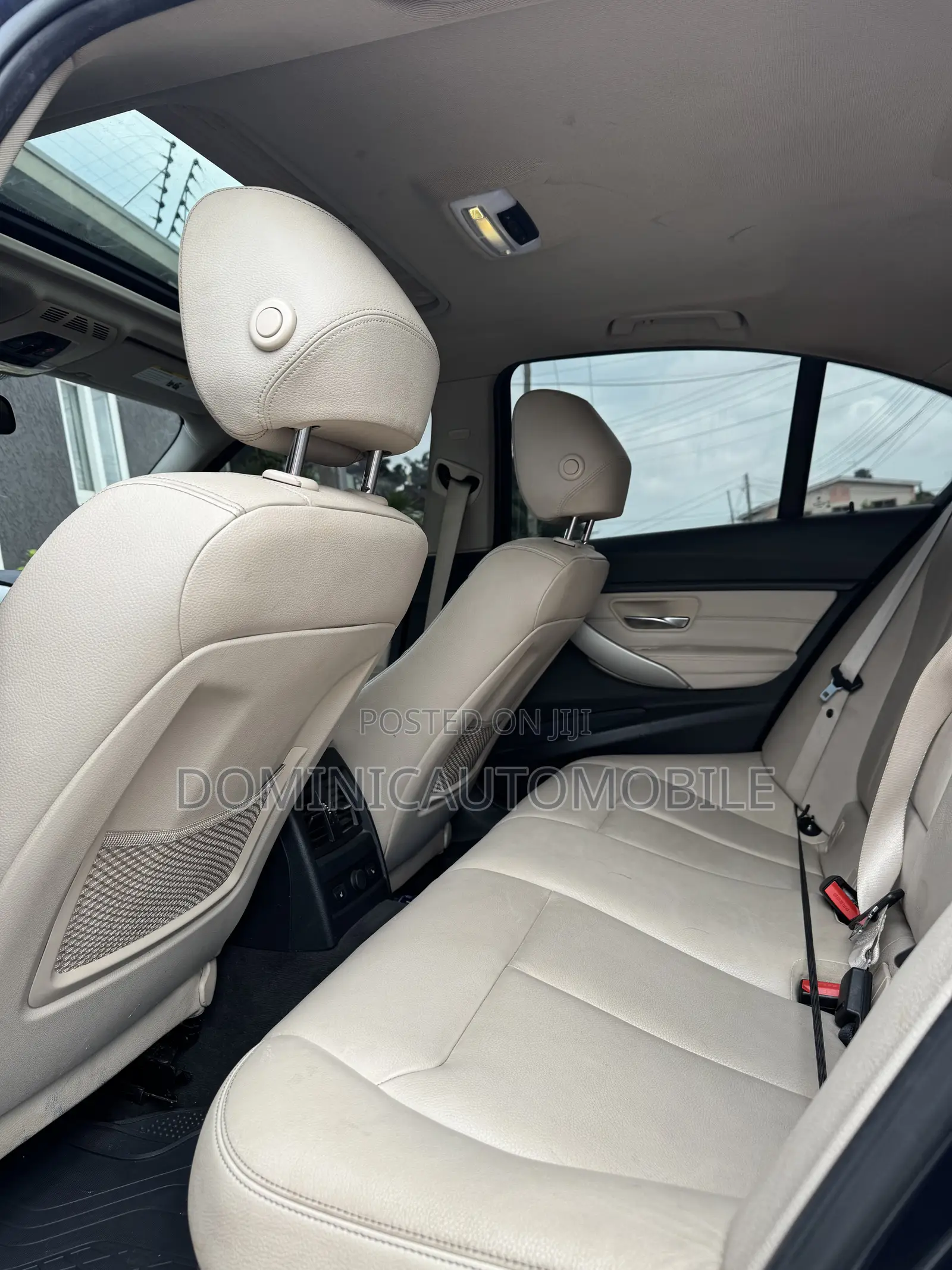 BMW 320i Sedan RWD 2015 Blue