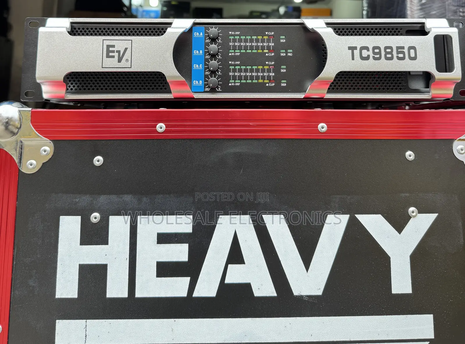EV TC9850 4way Amplifier