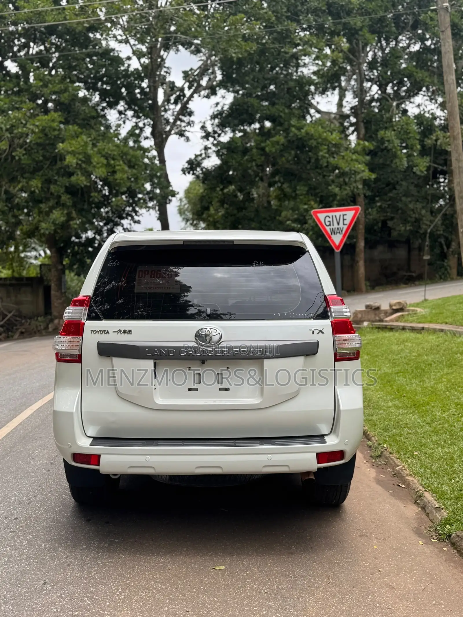 Toyota Land Cruiser Prado 2.7 2017 White