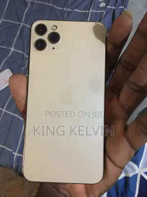 Apple iPhone 11 Pro Max 64 GB Gold